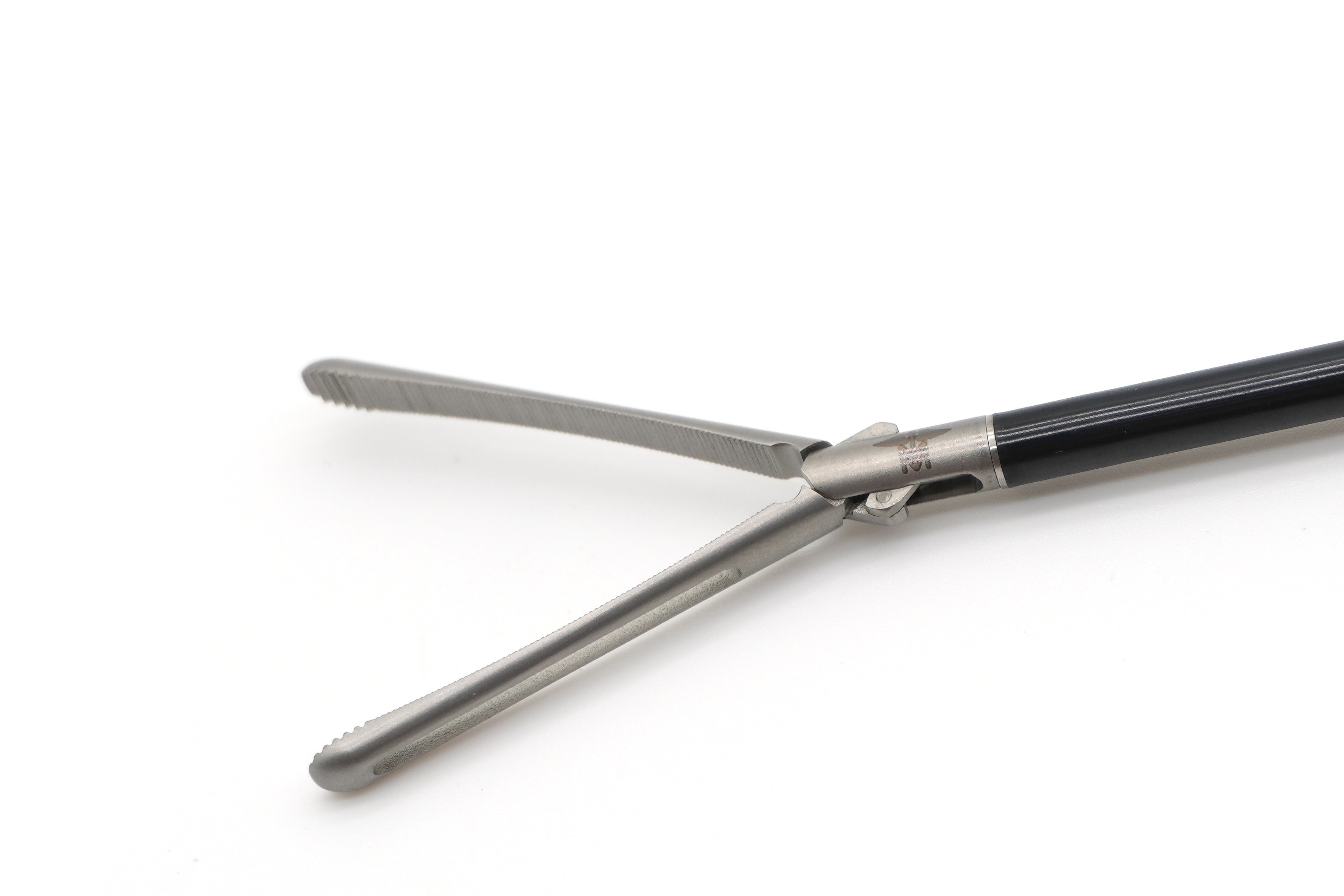 Clamp Intestinal laparoscopico
