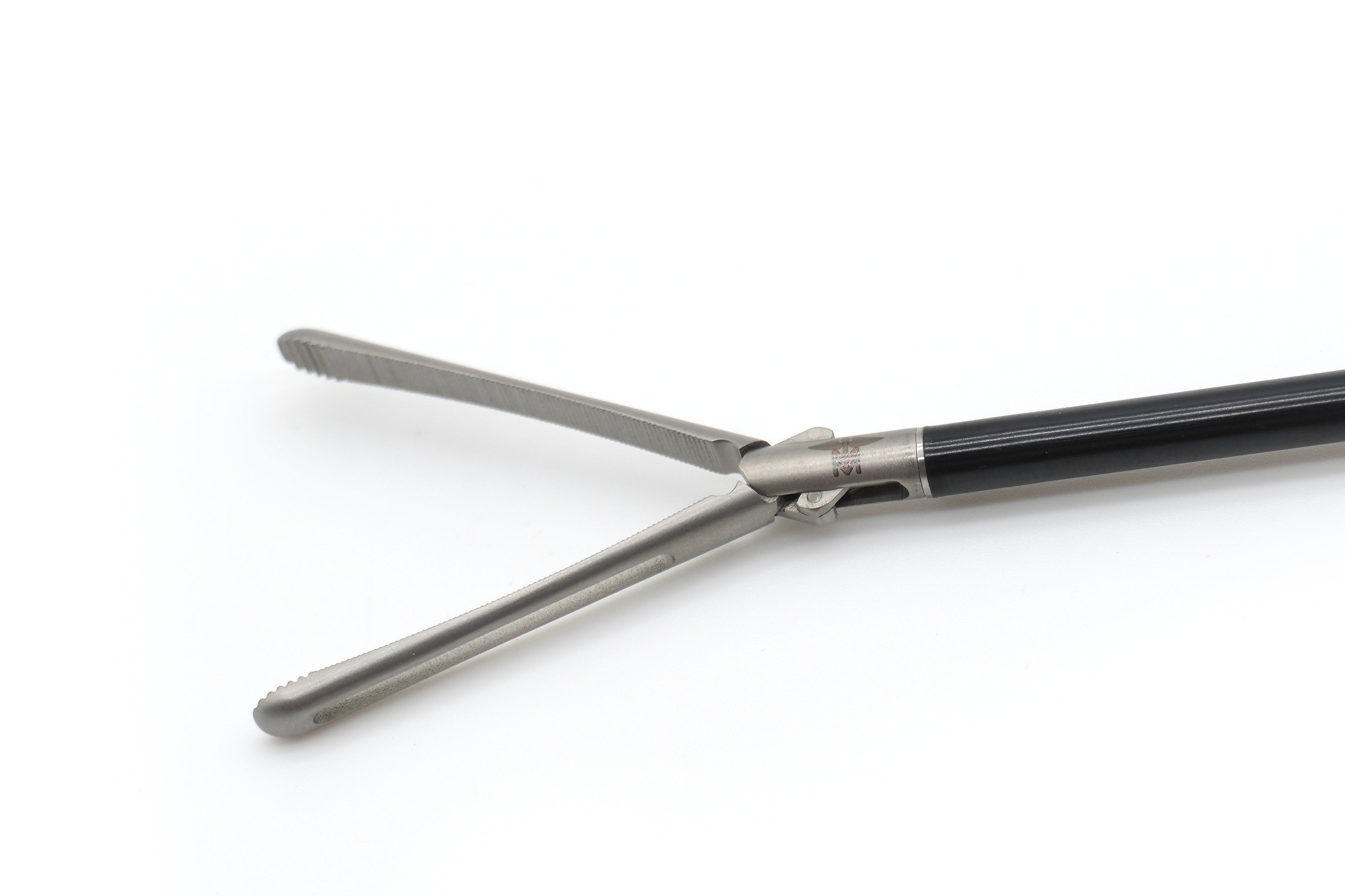 Clamp Intestinal laparoscopico